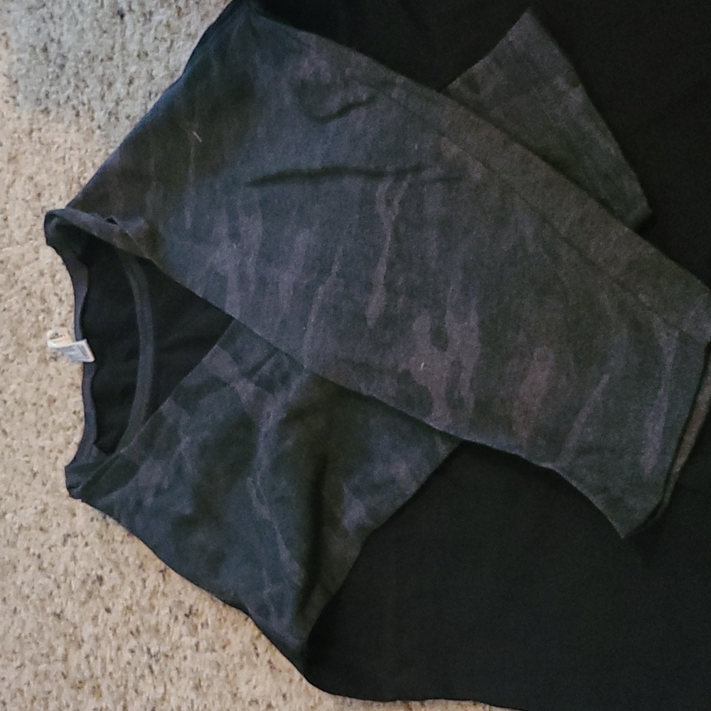 Short long sleeve